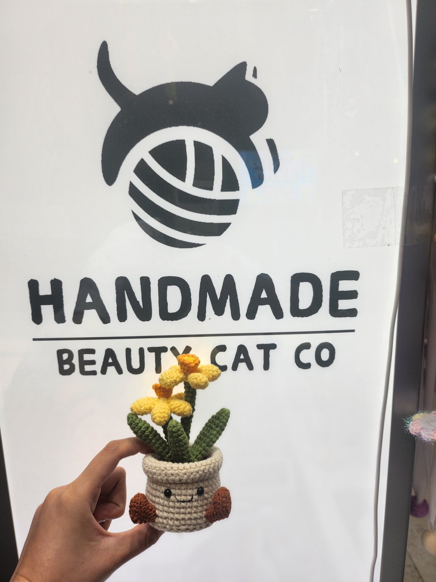 Flower pots